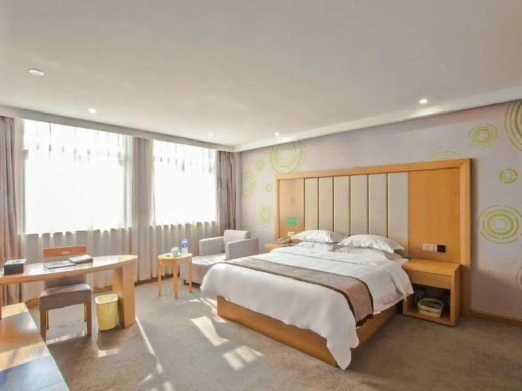 Bed in GreenTree Inn Tongxiang Chongfuzhen World Fur Center Branch