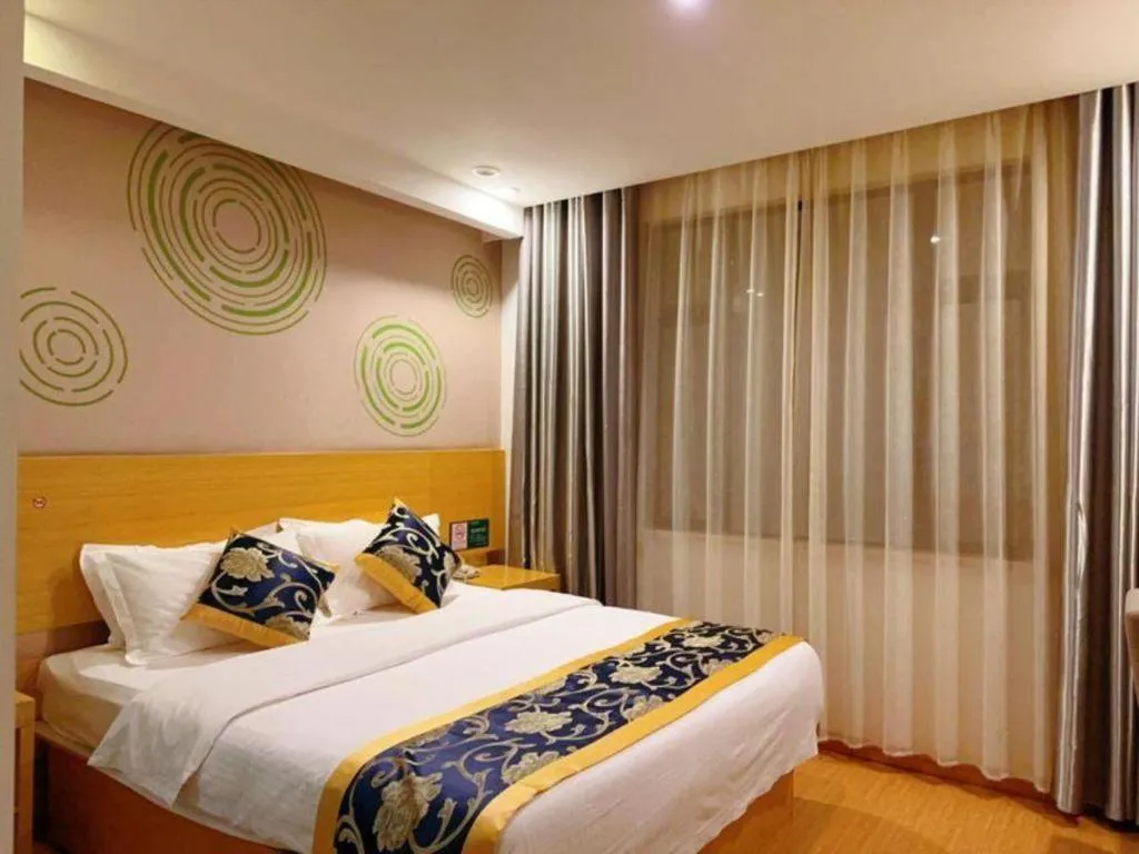 Bed in GreenTree Inn Shanghai Fengxian District Xiaotang Metro Station