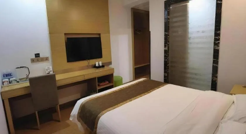 Bed in GreenTree Inn Shanghai Fengxian District Xiaotang Metro Station