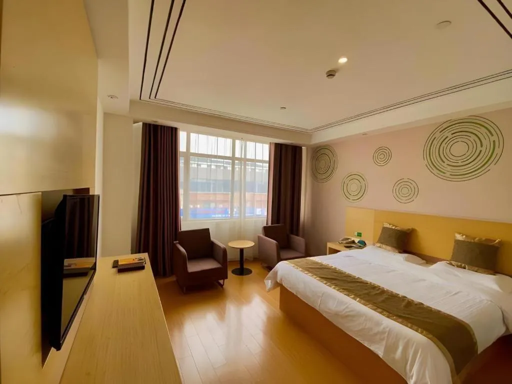 Bed in GreenTree Inn Shanghai Fengxian District Xiaotang Metro Station
