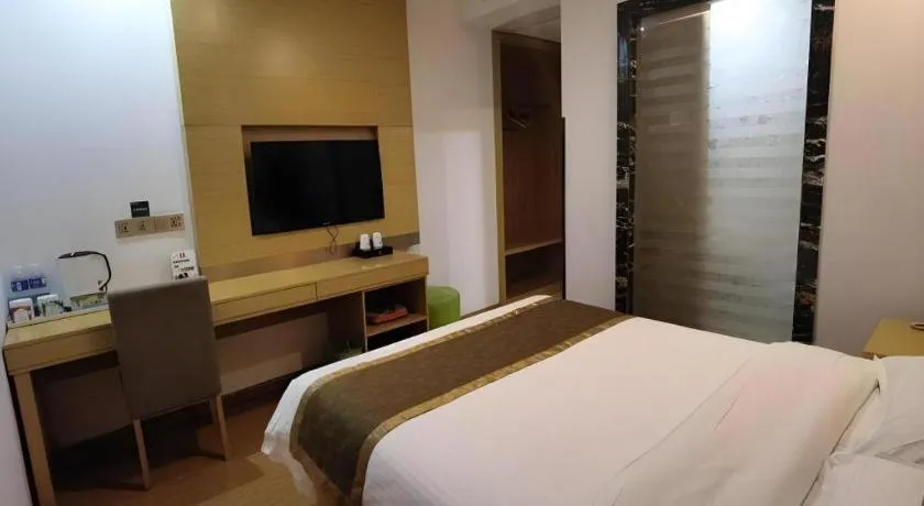 Bed in GreenTree Inn Shanghai Fengxian District Xiaotang Metro Station