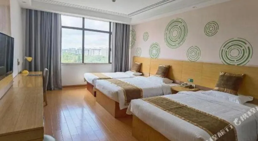 Bed in GreenTree Inn Shanghai Fengxian District Xiaotang Metro Station