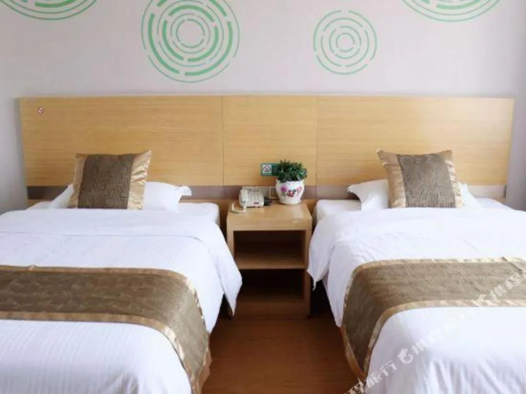 Bed in GreenTree Inn Shanghai Fengxian District Xiaotang Metro Station