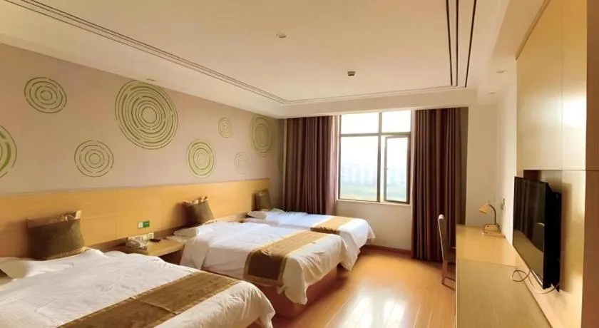 Bed in GreenTree Inn Shanghai Fengxian District Xiaotang Metro Station