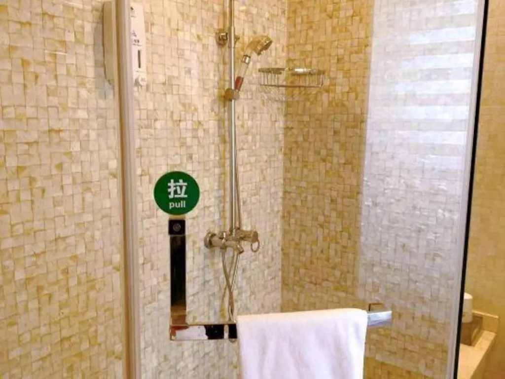 GreenTree Inn Shanghai Fengxian District Xiaotang Metro Station