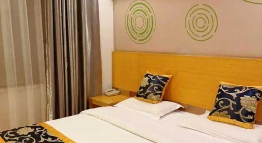 Bed in GreenTree Inn Shanghai Fengxian District Xiaotang Metro Station