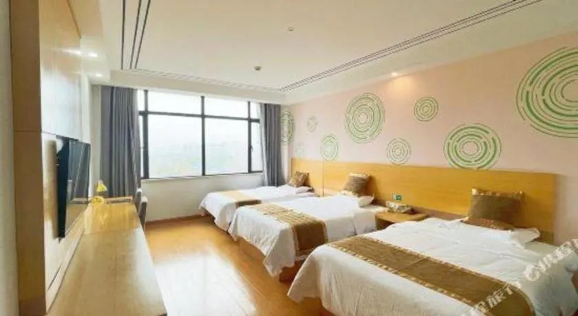 Bed in GreenTree Inn Shanghai Fengxian District Xiaotang Metro Station