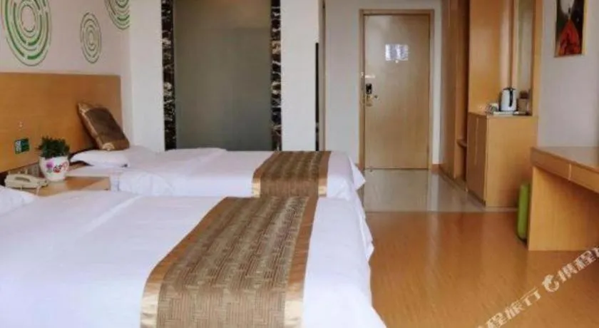 Bed in GreenTree Inn Shanghai Fengxian District Xiaotang Metro Station