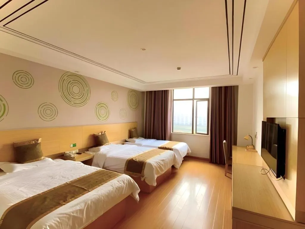 Bed in GreenTree Inn Shanghai Fengxian District Xiaotang Metro Station