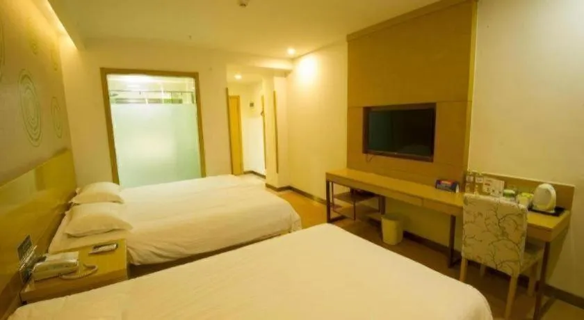 Bed in GreenTree Inn Binzhou Bus Station