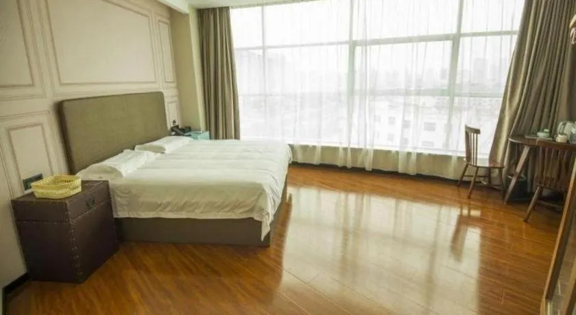 Bed in GreenTree Inn Binzhou Bus Station