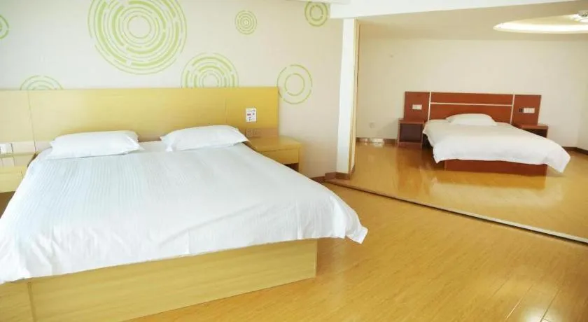 Bed in GreenTree Inn Binzhou Bus Station