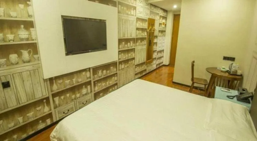 Bed in GreenTree Inn Binzhou Bus Station