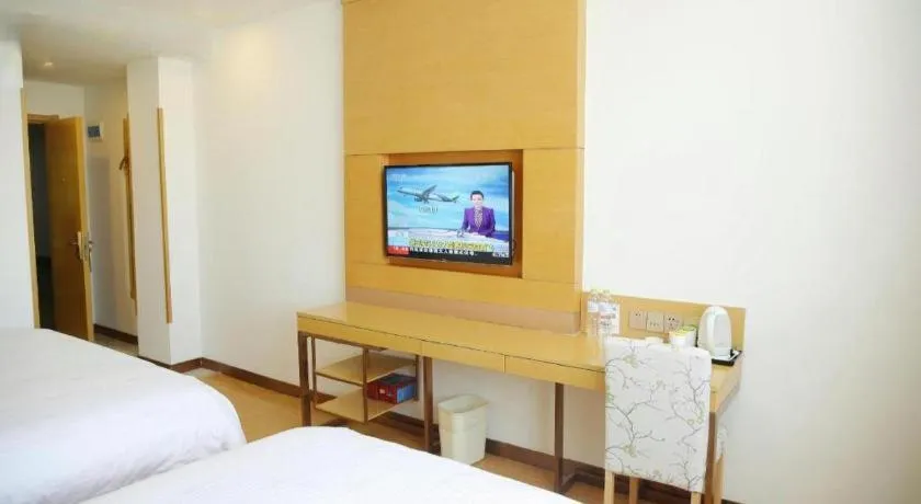 Bed in GreenTree Inn Binzhou Bus Station