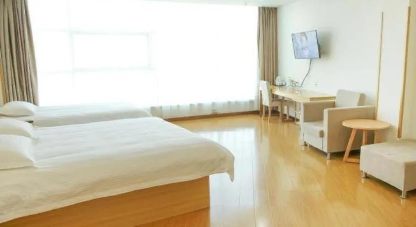 Bed in GreenTree Inn Binzhou Bus Station