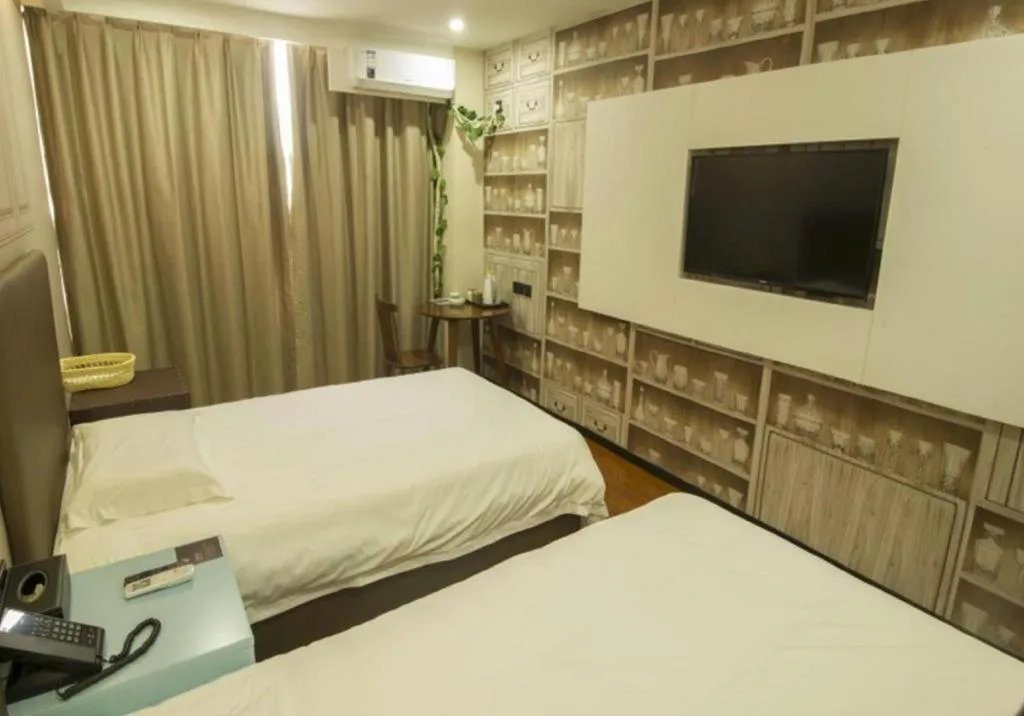 Bed in GreenTree Inn Binzhou Bus Station