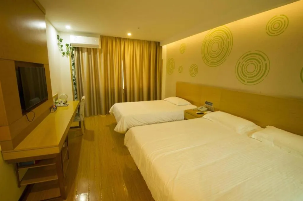 Bed in GreenTree Inn Binzhou Bus Station