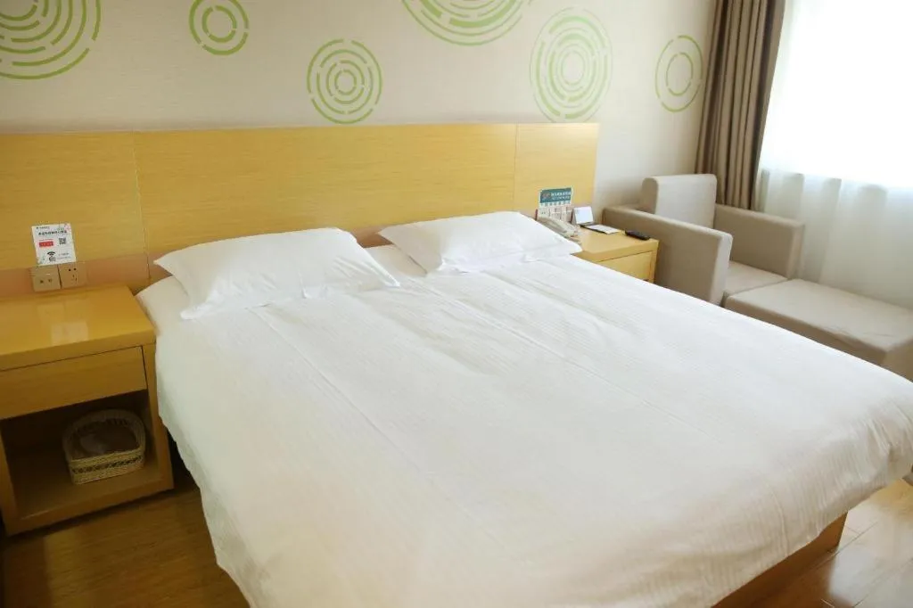 Bed in GreenTree Inn Binzhou Bus Station