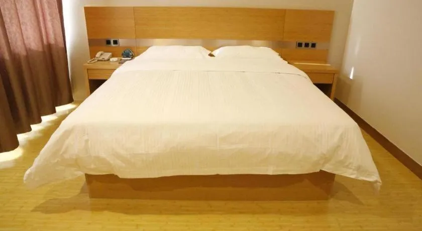 Bed in GreenTree Inn Ordos Kangbashi District Ulan Mulun Street Branch