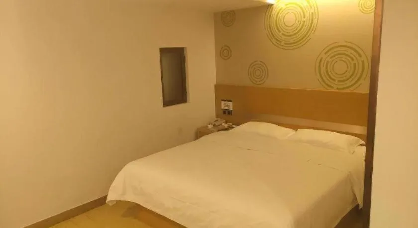 Bed in GreenTree Inn Ordos Kangbashi District Ulan Mulun Street Branch