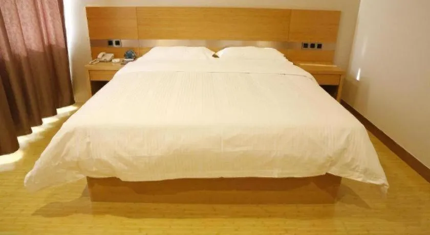 Bed in GreenTree Inn Ordos Kangbashi District Ulan Mulun Street Branch