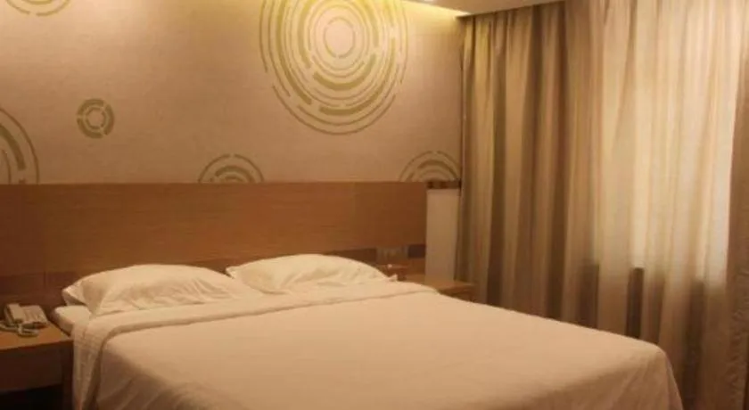 Bed in GreenTree Inn Jingjiang Xieqiao Town Xinhua Road