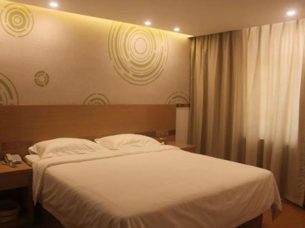 Bed in GreenTree Inn Jingjiang Xieqiao Town Xinhua Road