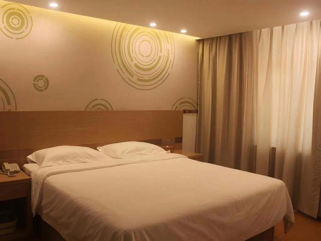 Bed in GreenTree Inn Jingjiang Xieqiao Town Xinhua Road