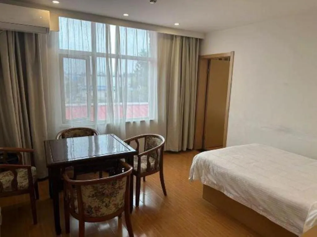 Bed in GreenTree Inn Jingjiang Xieqiao Town Xinhua Road