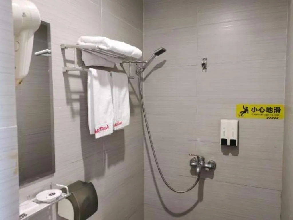 Shell Hotel Shanghai Baoshan Meilanhu Luosheng Road