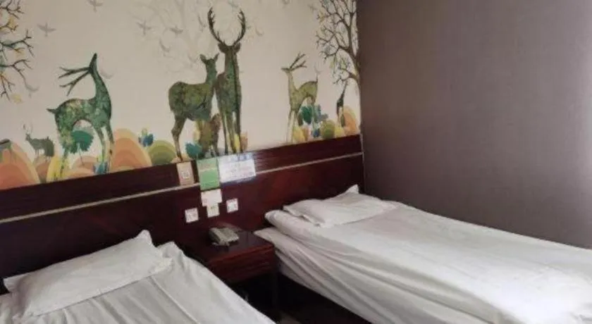 Bed in Shell Hotel Shanghai Baoshan Meilanhu Luosheng Road