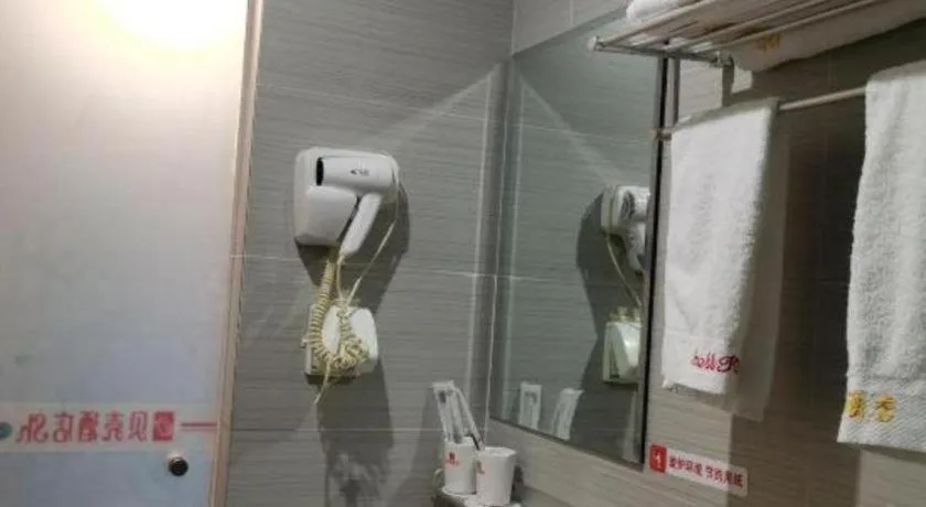 Shell Hotel Shanghai Baoshan Meilanhu Luosheng Road