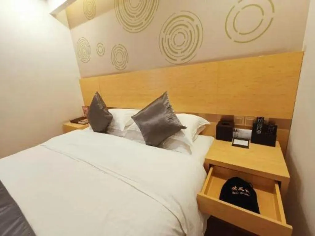 Bed in GreenTree Inn Chengde Shuangyu District Shuangtashan