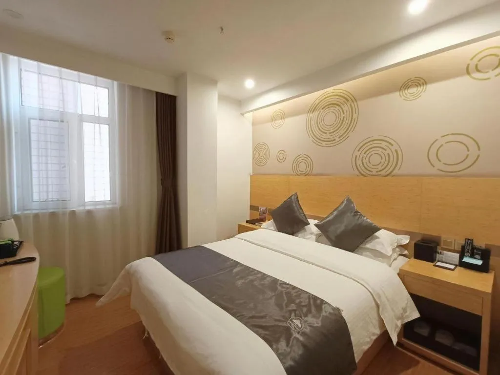 Bed in GreenTree Inn Chengde Shuangyu District Shuangtashan