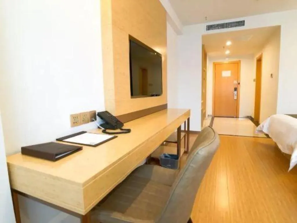 Bed in GreenTree Inn Chengde Shuangyu District Shuangtashan