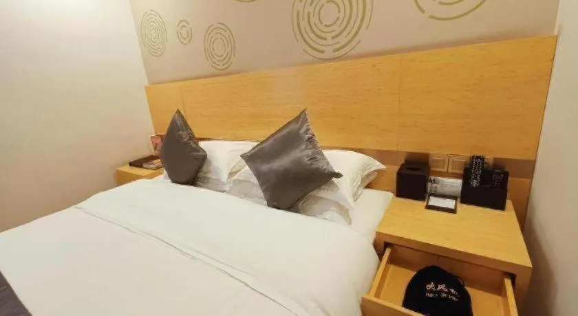 Bed in GreenTree Inn Chengde Shuangyu District Shuangtashan