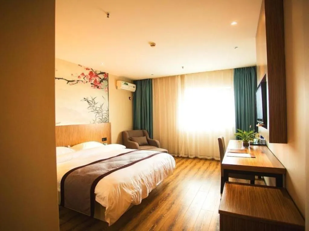 Bed in GreenTree Alliance Ningbo South Train Station Shunde Road Hotel