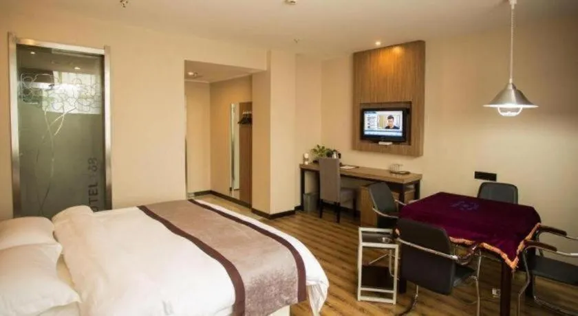 Bed in GreenTree Alliance Ningbo South Train Station Shunde Road Hotel