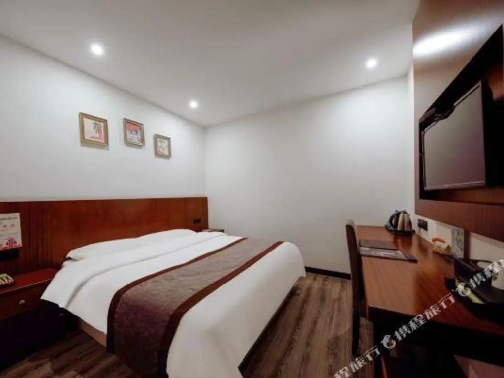 Bed in GreenTree Alliance Ningbo South Train Station Shunde Road Hotel