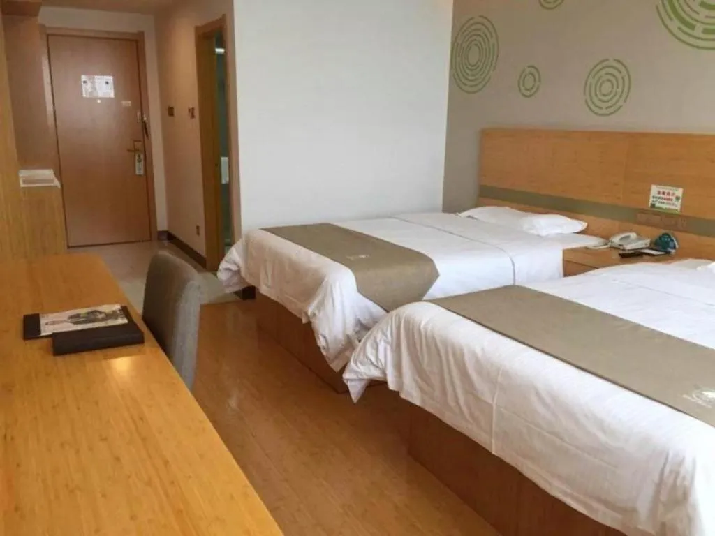 Bed in GreenTree Inn Hefei Changfeng County Gangji Town Jingang Avenue Express Hotel