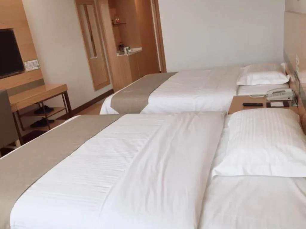 Bed in GreenTree Inn Hefei Changfeng County Gangji Town Jingang Avenue Express Hotel