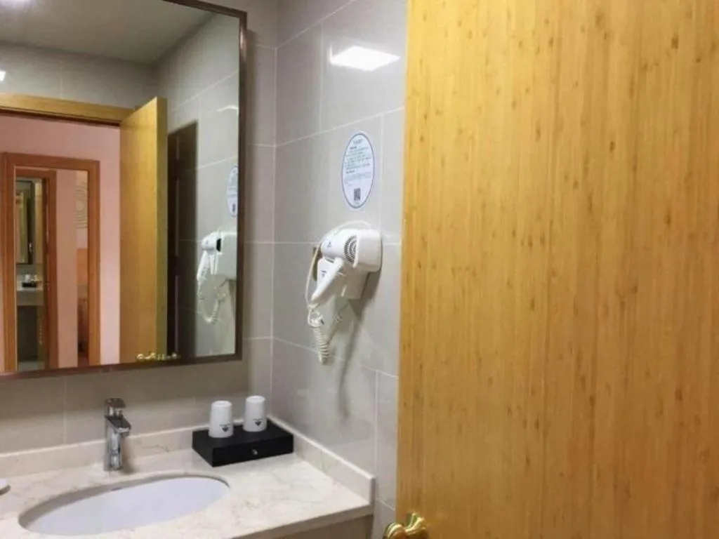 GreenTree Inn Hefei Changfeng County Gangji Town Jingang Avenue Express Hotel