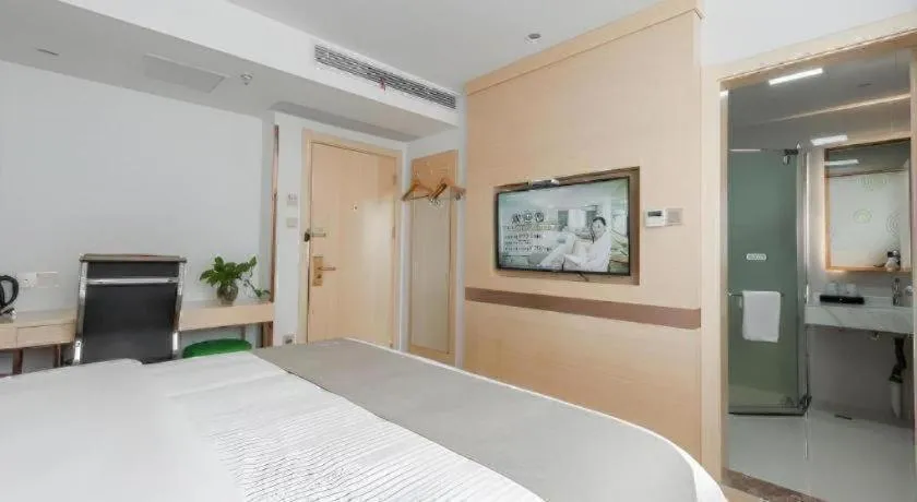 Bed in GreenTree Inn Wuhu Eshan Road University City