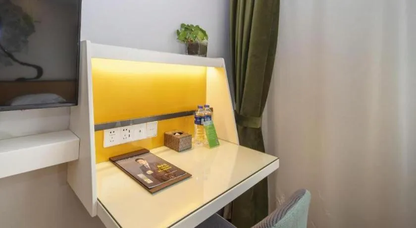 Vatica Hefei Feidong County Yuzhou Central Square Hotel