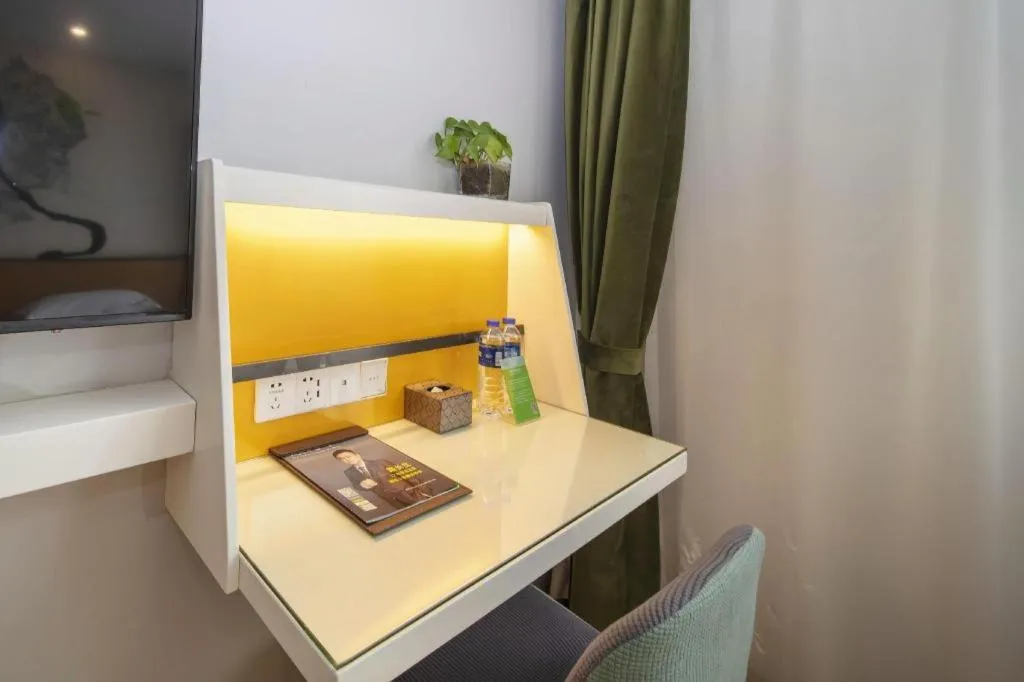 Vatica Hefei Feidong County Yuzhou Central Square Hotel