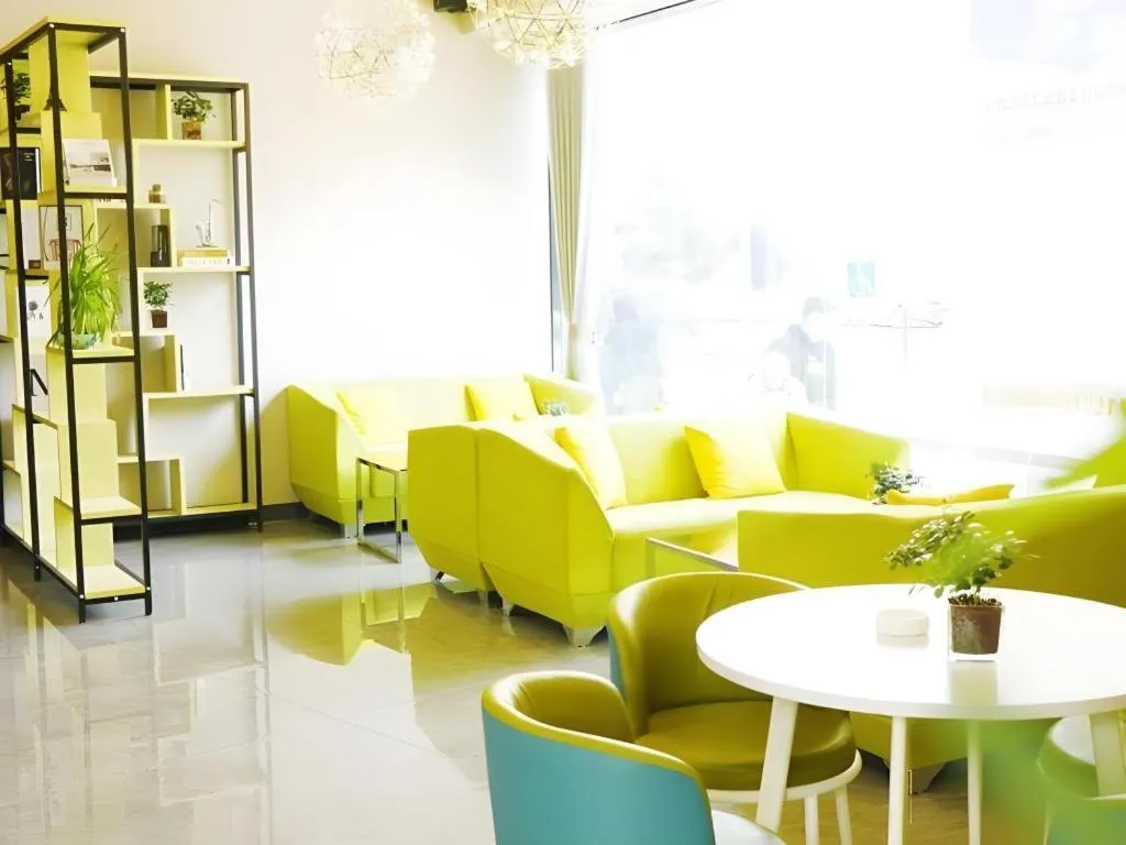 Vatica Hefei Feidong County Yuzhou Central Square Hotel