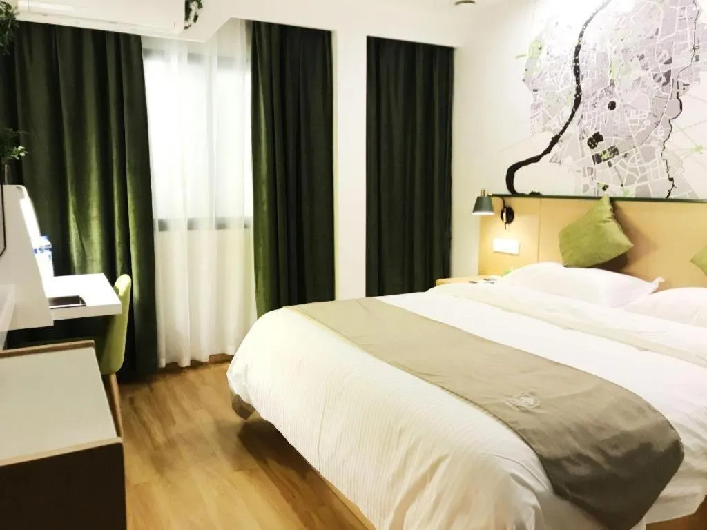 Bed in Vatica Hefei Feidong County Yuzhou Central Square Hotel