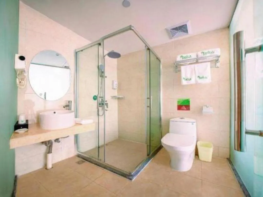 Vatica Hangzhou Xiasha Media College Hotel