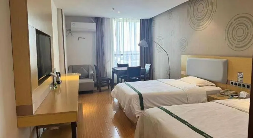 Bed in GreenTree Inn Huanggang City Wuxue City Kanjiang Avenue