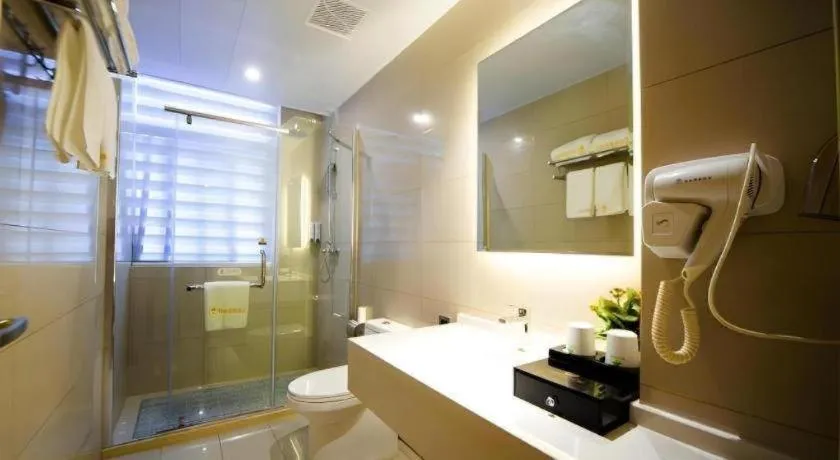 GreenTree Inn Huanggang City Wuxue City Kanjiang Avenue